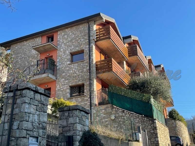 Torre de' Roveri, quadrilocale su due livelli