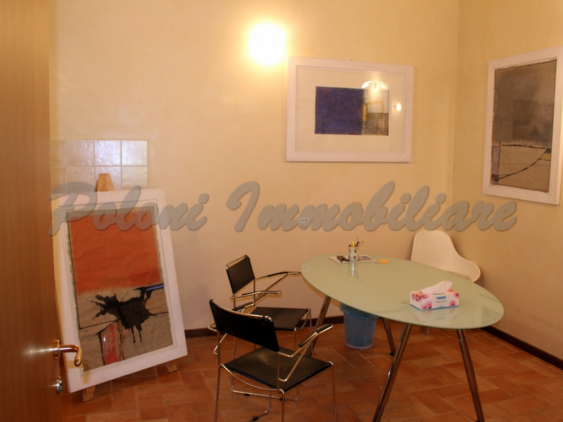 Trescore Balneario, Ufficio/Studio con box in posizione centrale