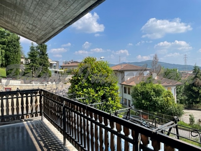 Cenate Sotto, villa singola in posizione pedecollinare
