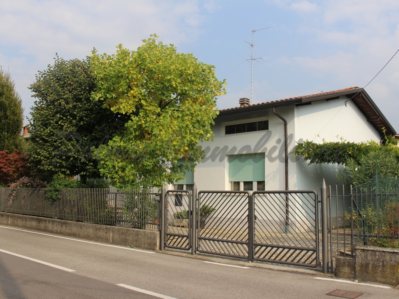 Gorlago, villa singola
