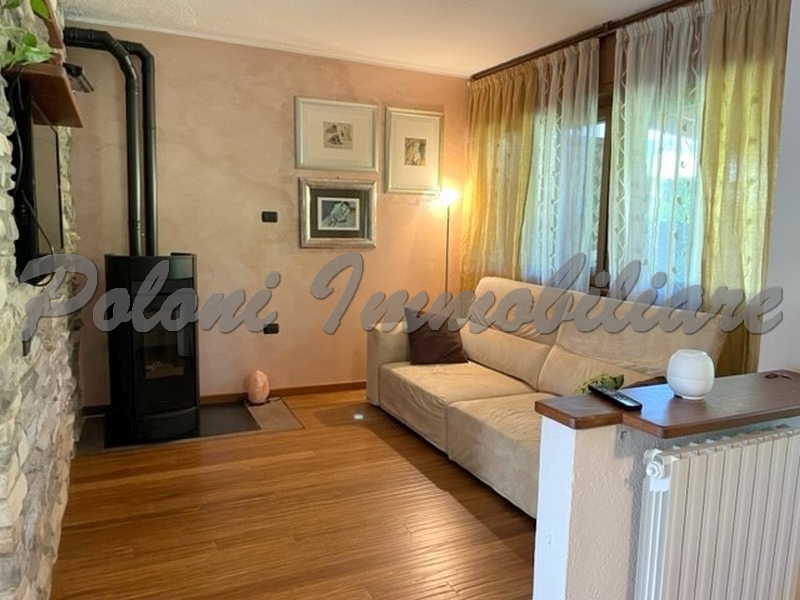 Cenate Sopra, graziosa villa di testa