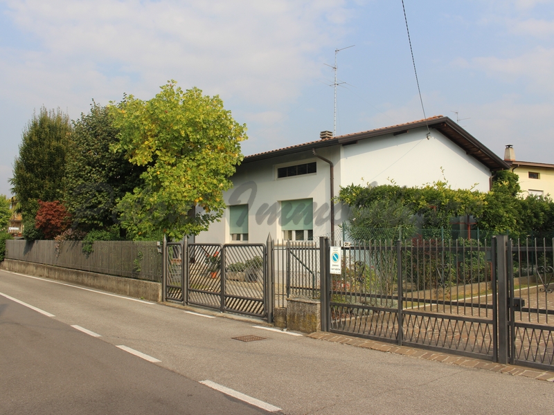 Gorlago, villa singola