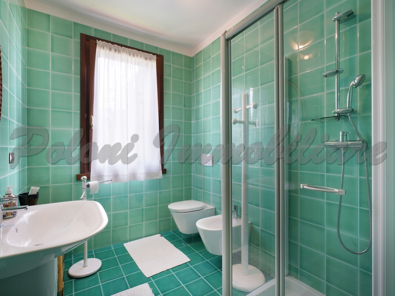 Brusaporto, elegante attico in villa